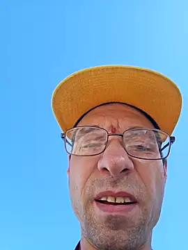 Snapshot of Iliketocooksquirt25 chatting on 24, 10, 2025 Iliketocooksquirt25 online show from 24, 10, 2025