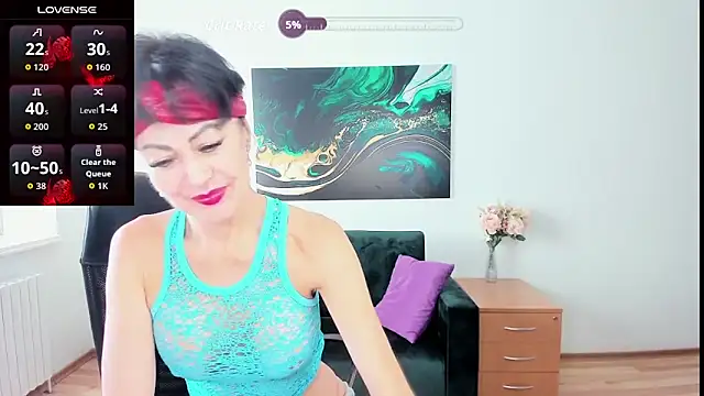 Silvia Wallec online show from 6, 11, 2025