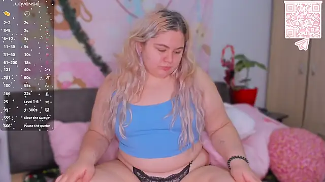 Freakcute  online show from 8, 1, 2026