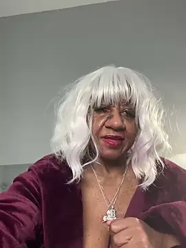 BreanaDivine online show from 22, 2, 2025