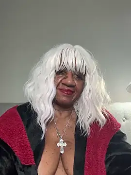 BreanaDivine online show from 28, 2, 2025