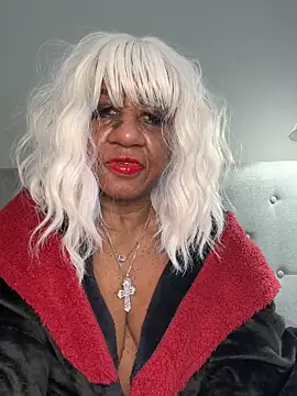 BreanaDivine online show from 8, 3, 2025