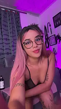 Salome Villa online show from 21, 10, 2025