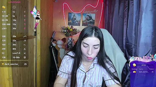 Fiery Brunette  online show from 1, 1, 2025