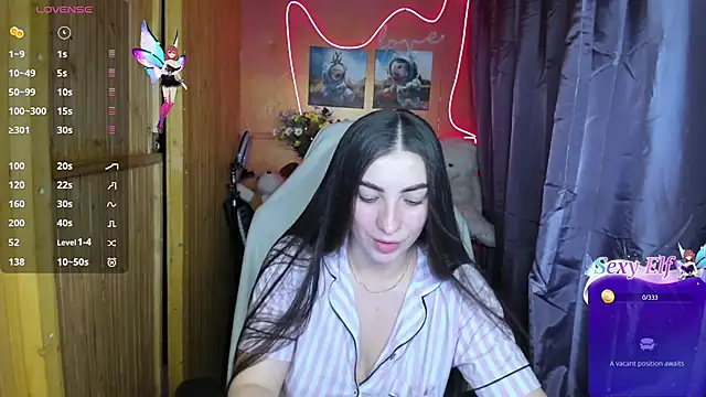 Fiery Brunette  online show from 12, 1, 2025