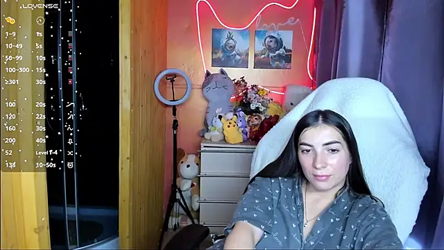 Fiery Brunette  online show from 27, 9, 2025