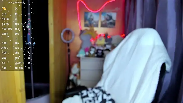 Fiery Brunette  online show from 3, 3, 2026