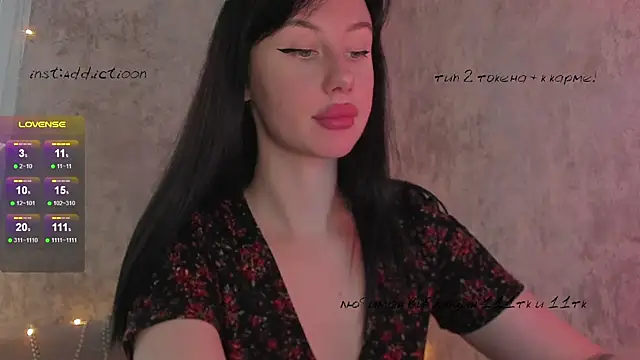 Snapshot of elena_addiction chatting on 3, 2, 2025 elena addiction online show from 3, 2, 2025