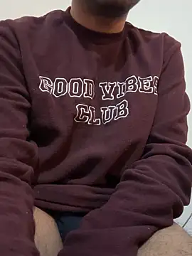 Snapshot of rhuh3991 chatting on 12, 1, 2025 rhuh3991 online show from 12, 1, 2025