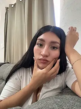Sexyedith09 online show from 19, 6, 2026