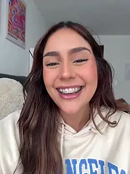 HazzelGray online show from 23, 2, 2025