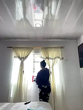 hannahb-e online show from 18, 10, 2025