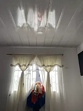 hannahb-e online show from 17, 12, 2025