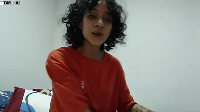 AlinaWoolf  online show from 3, 10, 2025