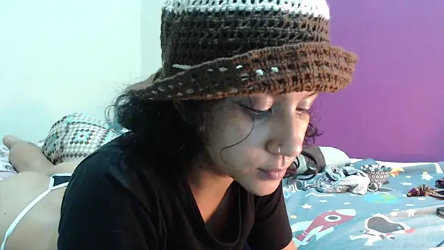 Snapshot of AlinaWoolf_ chatting on 14, 5, 2026 AlinaWoolf online show from 14, 5, 2026