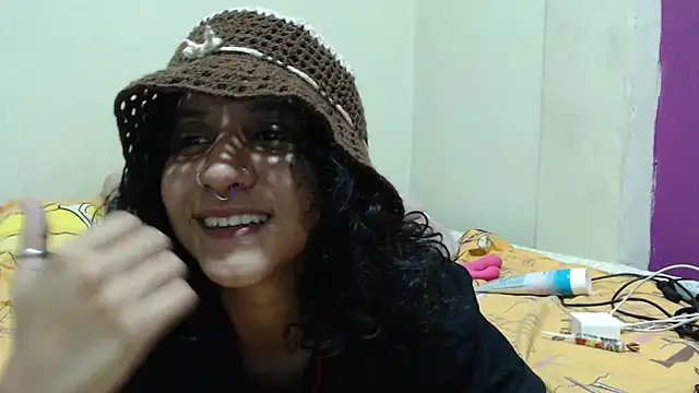 Snapshot of AlinaWoolf_ chatting on 25, 6, 2026 AlinaWoolf online show from 25, 6, 2026