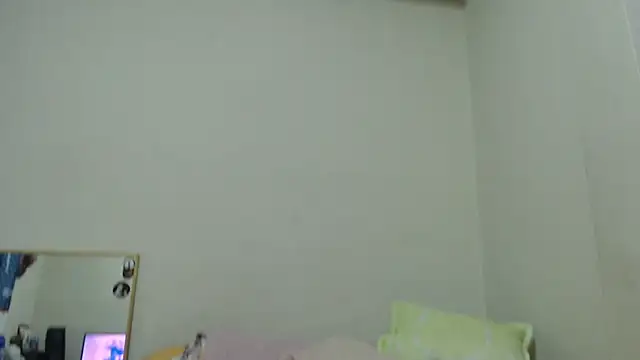 Snapshot of AlinaWoolf_ chatting on 7, 7, 2026 AlinaWoolf online show from 7, 7, 2026