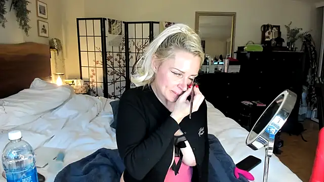 Snapshot of AlwaysAffirming chatting on 22, 10, 2025 AlwaysAffirming online show from 22, 10, 2025