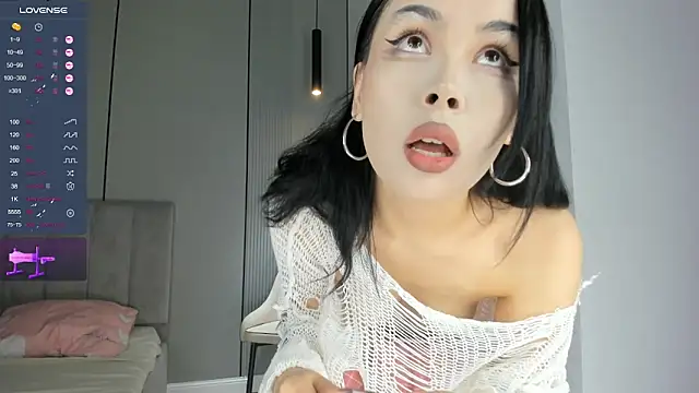 Liu Yifei  online show from 4, 10, 2025