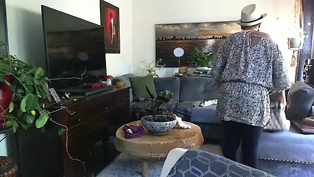 CeceilaMoon online show from 16, 10, 2025