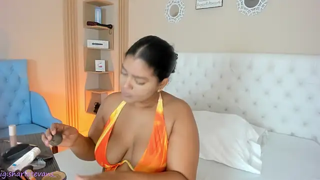 Snapshot of sharlot_evans_ chatting on 23, 6, 2026 sharlot evans online show from 23, 6, 2026