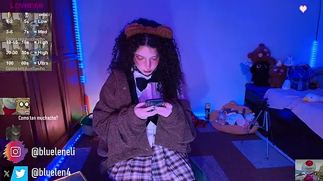 Snapshot of bluelen chatting on 23, 11, 2025 bluelen online show from 23, 11, 2025