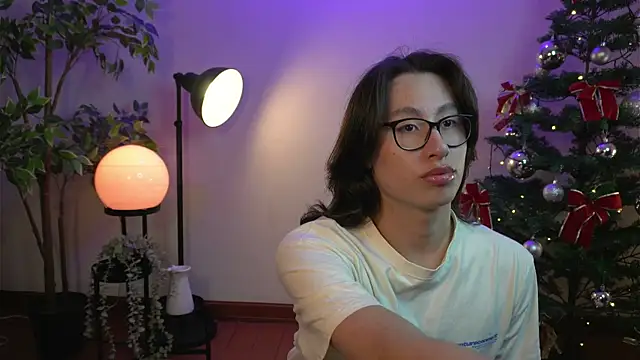 SrLuis18 online show from 8, 12, 2024