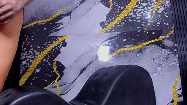 Snapshot of sweethot___ chatting on 6, 10, 2025 sweethot online show from 6, 10, 2025