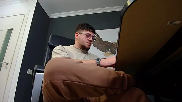 Snapshot of JoshKnights chatting on 8, 2, 2025 JoshKnights online show from 8, 2, 2025