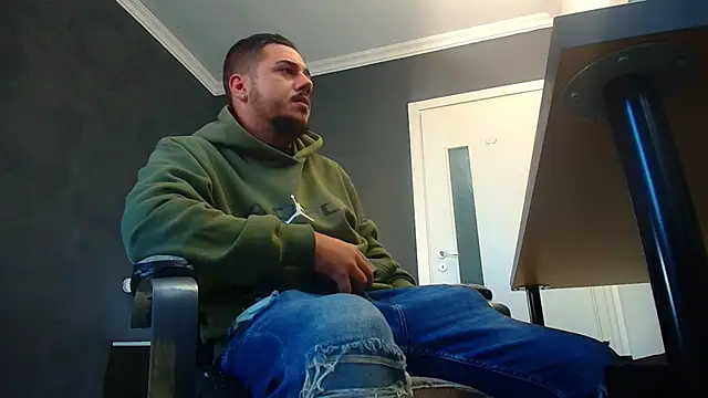 Snapshot of JoshKnights chatting on 19, 9, 2025 JoshKnights online show from 19, 9, 2025