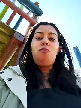 Snapshot of Emily_Wane chatting on 19, 12, 2024 Emily Wane online show from 19, 12, 2024