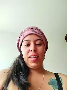 Snapshot of Emily_Wane chatting on 23, 12, 2024 Emily Wane online show from 23, 12, 2024