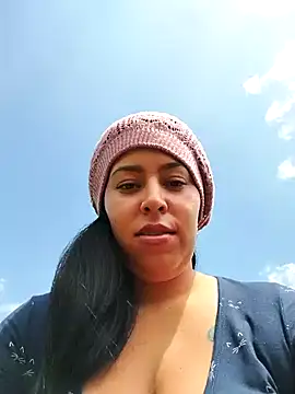 Snapshot of Emily_Wane chatting on 14, 1, 2025 Emily Wane online show from 14, 1, 2025