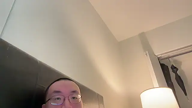 Snapshot of slaveasianboy chatting on 18, 12, 2024 slaveasianboy online show from 18, 12, 2024