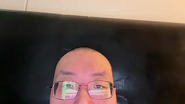 Snapshot of slaveasianboy chatting on 12, 1, 2025 slaveasianboy online show from 12, 1, 2025