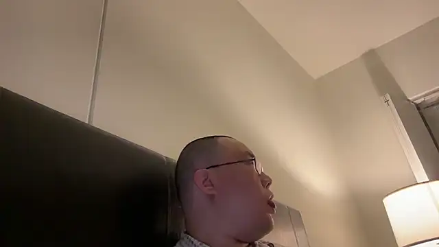 Snapshot of slaveasianboy chatting on 14, 1, 2025 slaveasianboy online show from 14, 1, 2025