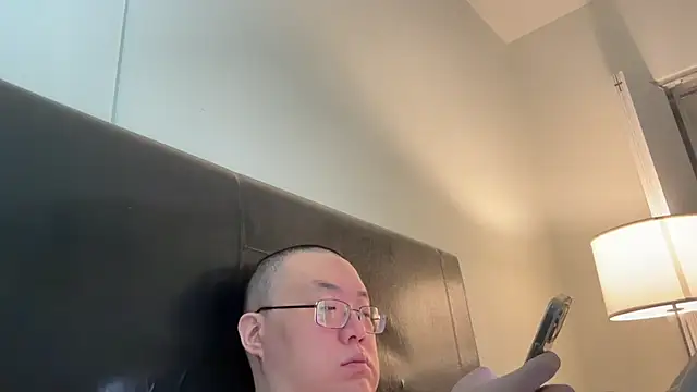 Snapshot of slaveasianboy chatting on 14, 1, 2025 slaveasianboy online show from 14, 1, 2025