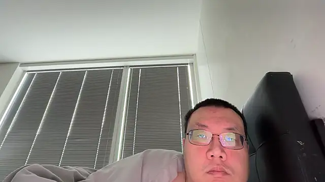 Snapshot of slaveasianboy chatting on 7, 5, 2026 slaveasianboy online show from 7, 5, 2026
