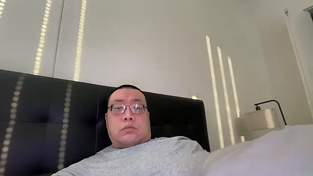 Snapshot of slaveasianboy chatting on 26, 5, 2026 slaveasianboy online show from 26, 5, 2026
