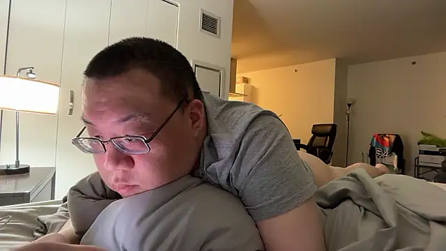 slaveasianboy online show from 15, 7, 2026