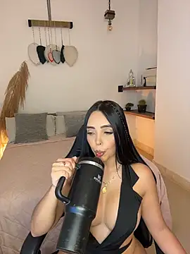 Snapshot of annyfosterr chatting on 9, 5, 2026 annyfosterr online show from 9, 5, 2026