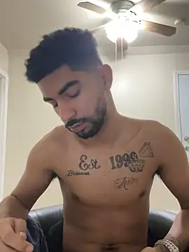 London2Toxic online show from 21, 12, 2024