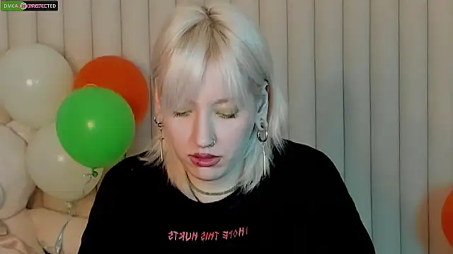 Snapshot of RachelCart chatting on 18, 3, 2025 RachelCart online show from 18, 3, 2025