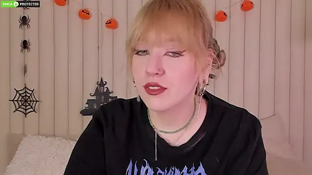 Snapshot of RachelCart chatting on 14, 10, 2025 RachelCart online show from 14, 10, 2025