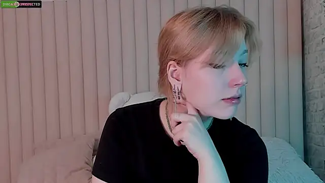 Snapshot of RachelCart chatting on 19, 11, 2025 RachelCart online show from 19, 11, 2025