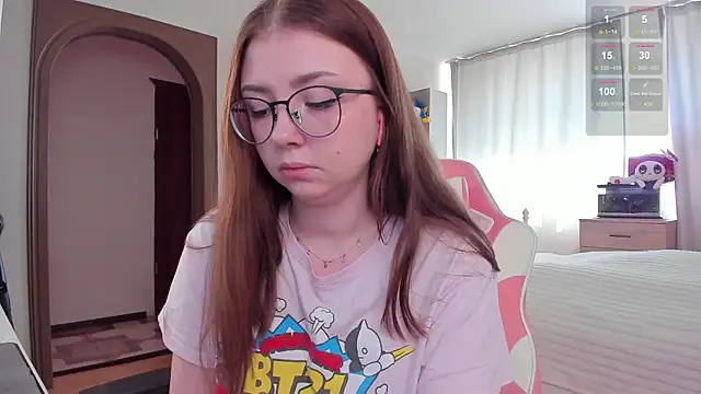 Snapshot of elisejays chatting on 8, 3, 2025 elisejays online show from 8, 3, 2025