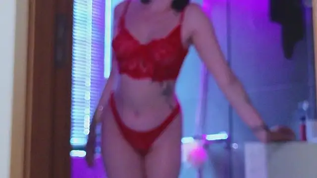 YasmineWest online show from 25, 3, 2026