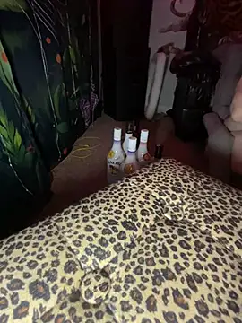 fatfabulous1981 online show from 1, 3, 2026