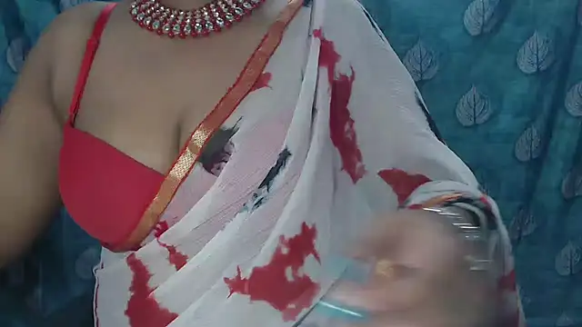 Snapshot of Sophia_your chatting on 4, 3, 2025 Sophia your online show from 4, 3, 2025