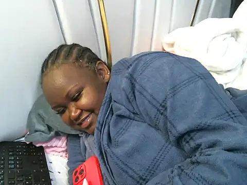 Snapshot of Brizzy_dee chatting on 11, 11, 2025 Brizzy dee online show from 11, 11, 2025